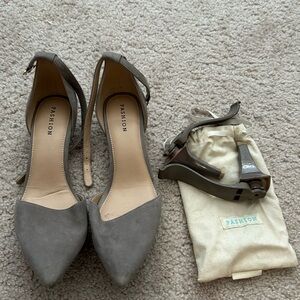 Pashion Convertible Ankle Strap Heels or Flats Sz 6.5